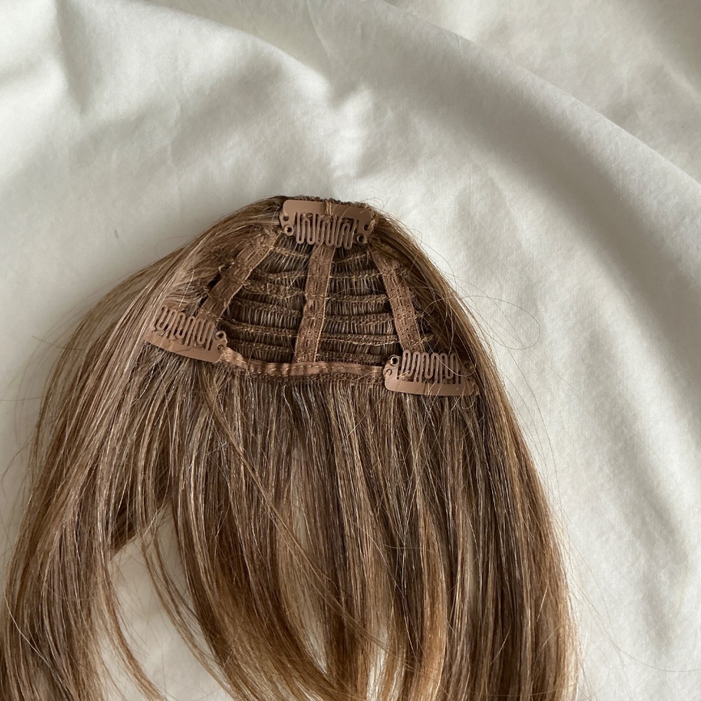 Women’s bangs - Picture 3 of 6